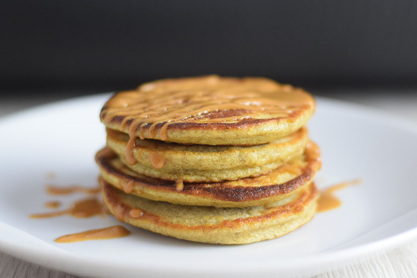 Healthy oatmeal pancakes